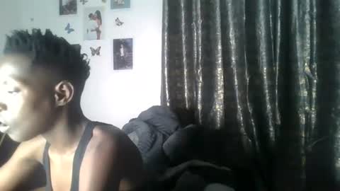 petite_queen69 online show from June 17, 12:56 am