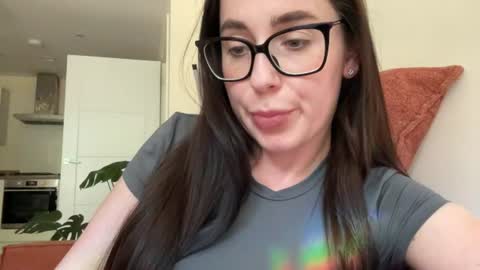 Petite Becky online show from June 17, 1:01 pm