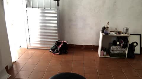 Mlian online show from April 2, 4:15 pm