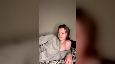 I am very new and dont know what im doing lol online show from April 9, 5:21 am