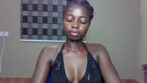 petitexxebony online show from July 3, 3:34 am