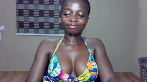 petitexxebony online show from July 4, 3:35 am
