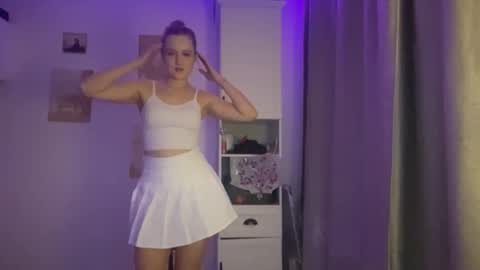 Katie online show from October 20, 3:48 pm