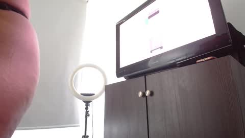 Snapshot of peyton_wat20 chatting on February 10, 1:01 pm peyton_wat20 online show from February 10, 1:01 pm
