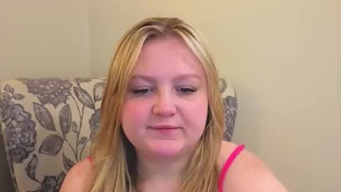 PhatAssBlond online show from April 12, 7:27 pm