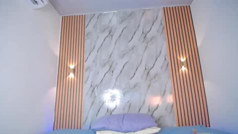 piagelvez_ online show from January 7, 12:14 am