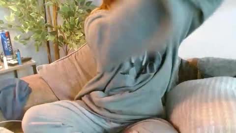 PilloGoddess online show from November 3, 4:16 am