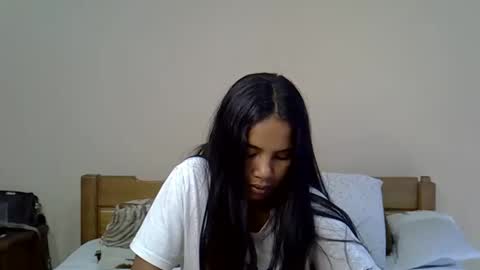 pinahotty online show from November 20, 7:20 am