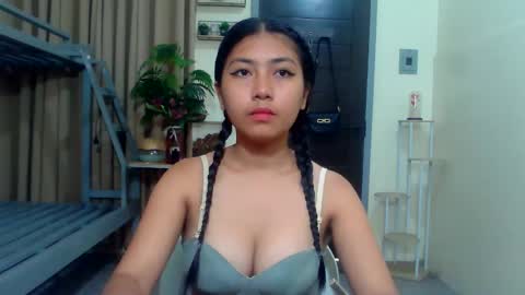 pinay_aangel online show from May 27, 8:33 am
