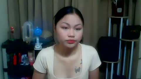 pinay_rosee online show from April 7, 10:39 am