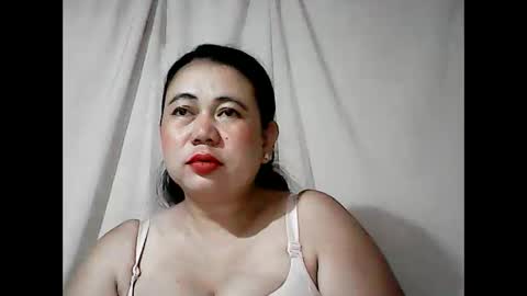 pinaymama12345 online show from March 26, 11:28 pm