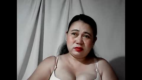 pinaymama12345 online show from March 27, 10:21 pm