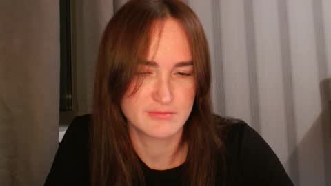       online show from November 28, 7:39 pm