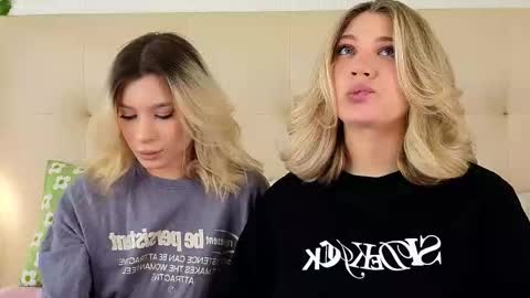 Adele online show from December 18, 9:14 am