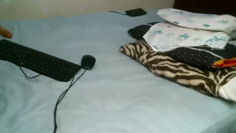 pinky online show from December 22, 3:26 pm