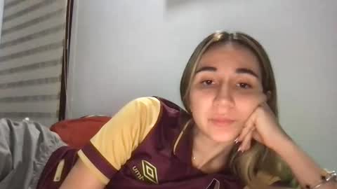 Pinkilola online show from April 14, 1:27 am