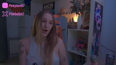 pinkladyx2 online show from February 21, 4:19 pm