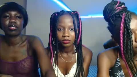 Pinky online show from November 20, 8:21 pm