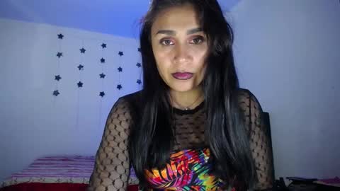 Snapshot of pinky_pinky_ chatting on January 23, 11:37 pm VIOLETA LOPEZ online show from January 23, 11:37 pm