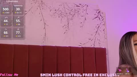 Pinky online show from April 13, 8:09 pm