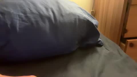 Snapshot of pioupiou40 chatting on September 15, 10:50 pm pioupiou40 online show from September 15, 10:50 pm