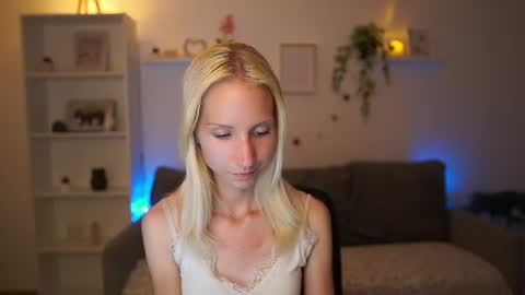 Piper Perri online show from July 7, 6:43 pm
