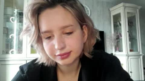 Caroline online show from April 6, 4:46 am