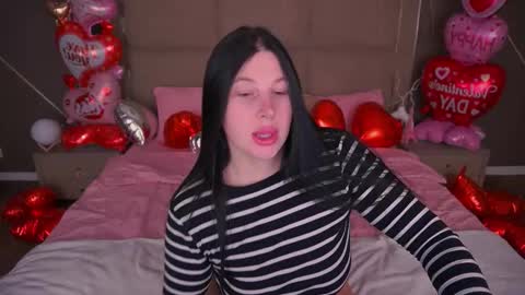 pixiehott online show from February 10, 9:29 pm