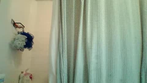 PixieLuxXx online show from April 25, 4:26 pm