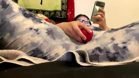 playerboybunny online show from April 17, 3:41 am