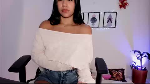 Jasmine online show from September 12, 11:45 pm