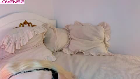 Rose online show from April 17, 12:07 pm