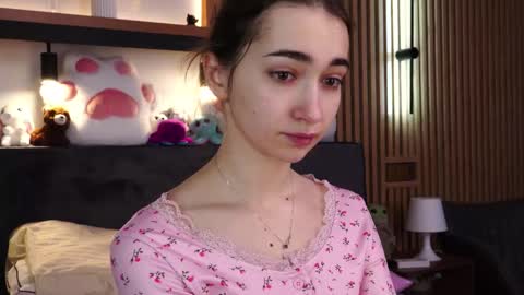 Polly online show from February 12, 7:54 am