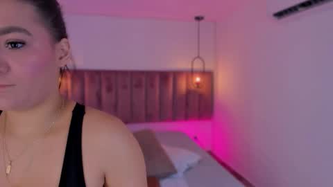 POLLY online show from March 3, 10:10 am