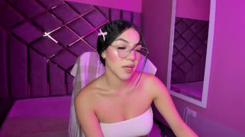 poly sasha  online show from April 12, 3:31 am