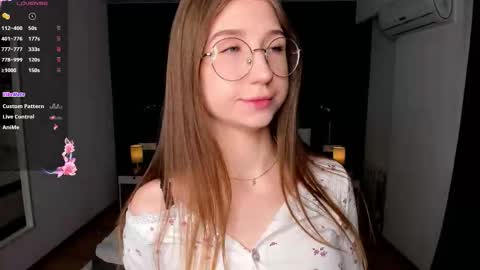 Elizabeth online show from February 24, 7:23 pm