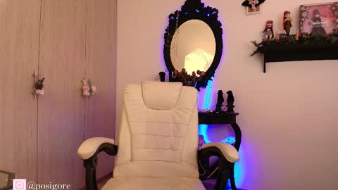 Anna Goth independient model online show from November 18, 10:00 pm