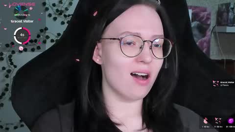 Robyn online show from March 9, 10:07 am