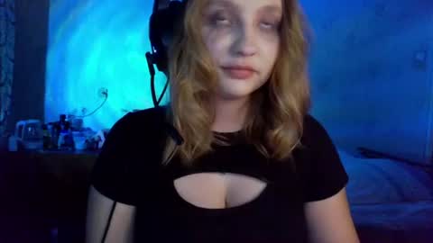 pr_in_cess_ online show from July 28, 7:39 pm