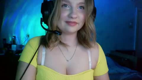 pr_in_cess_ online show from June 20, 10:02 pm