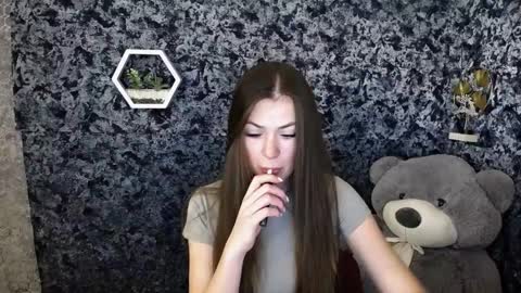 anna online show from March 27, 10:16 am