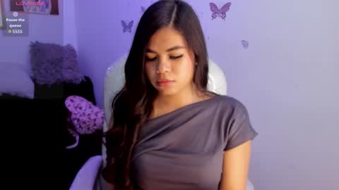 pretty online show from March 16, 11:36 am