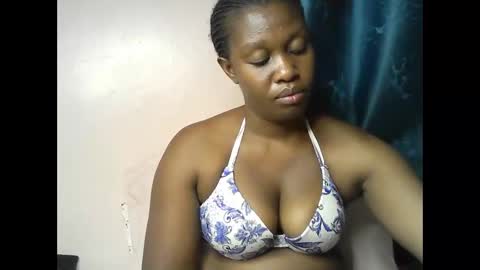 pretty_kylah online show from February 5, 2:14 am