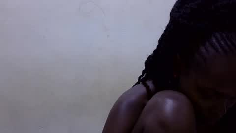 pretty_leila1 online show from March 8, 5:44 am