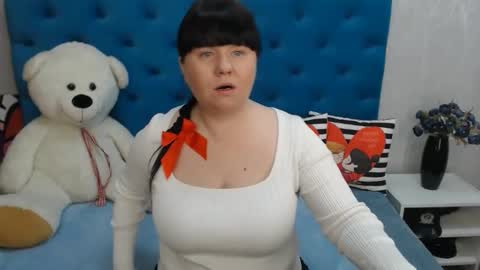 Snapshot of pretty_malika chatting on February 6, 5:03 am pretty_malika online show from February 6, 5:03 am