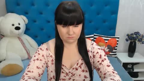 Snapshot of pretty_malika chatting on February 9, 4:57 am pretty_malika online show from February 9, 4:57 am