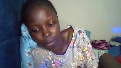 pretty_petite_ebony online show from March 4, 8:59 pm