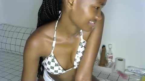 Pretty doll online show from November 4, 11:32 pm