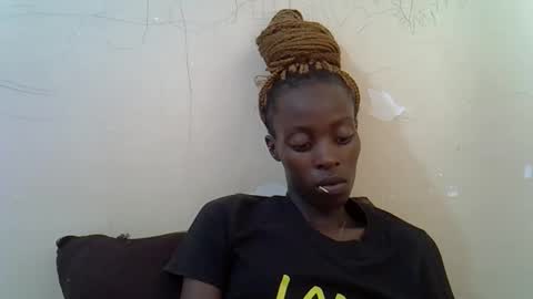 Vee online show from February 24, 10:58 am