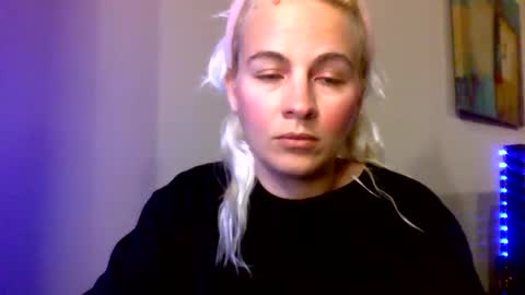 Missy  Jack online show from April 20, 2:03 am